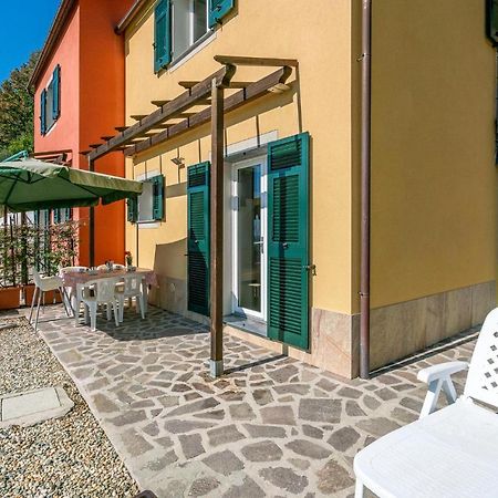 La Casa Gialla Фрамура Экстерьер фото